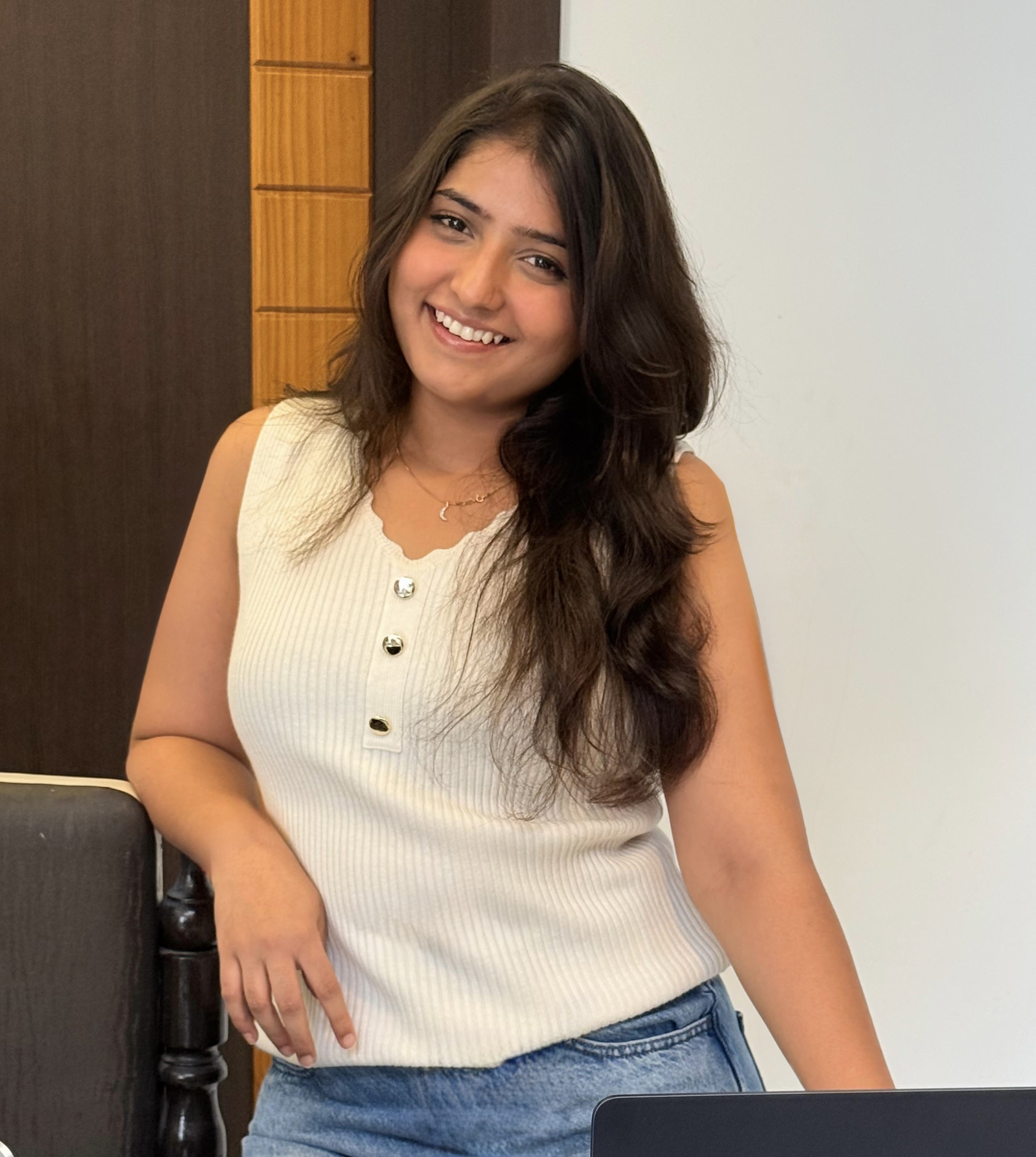 Sakshi More